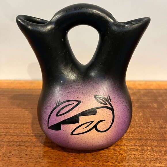 Navajo Native American Purple Wedding Vase Hand Painted Signed - Picture 3 of 6